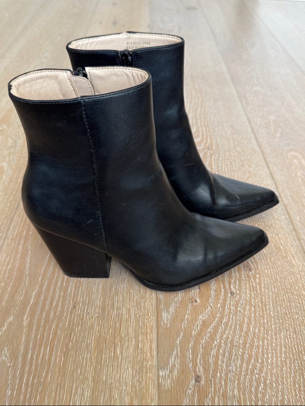 Vici Oasis Society Women’s Cypress Black Pointed-Toe Ankle Boots